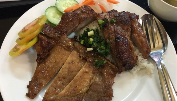 Cơm sườn non nướng mật ong