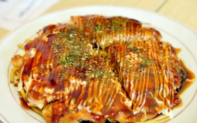 St -8: cơm cá hồi nướng(grilled salmon set)