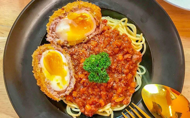 Cơm chiên hải sản sate