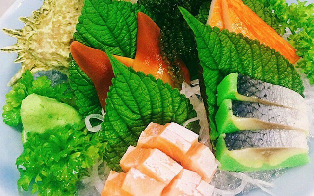 Sushi thanh cua đắp mặt