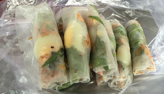 Bánh tráng cuốn trứng bơ muối