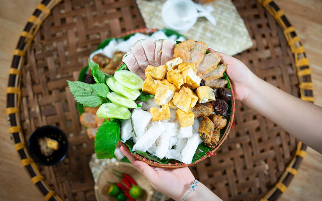 Bún Đậu ,chả  cốm dồi sụn