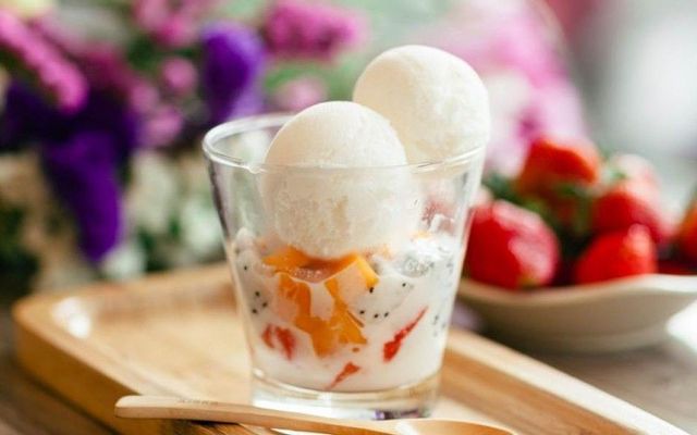Sữa chua đào