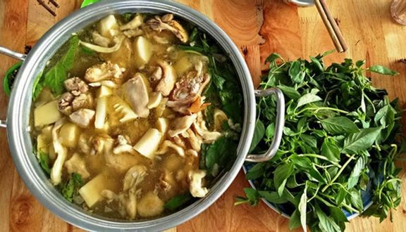 Cơm chiên cá mặn gà xé
