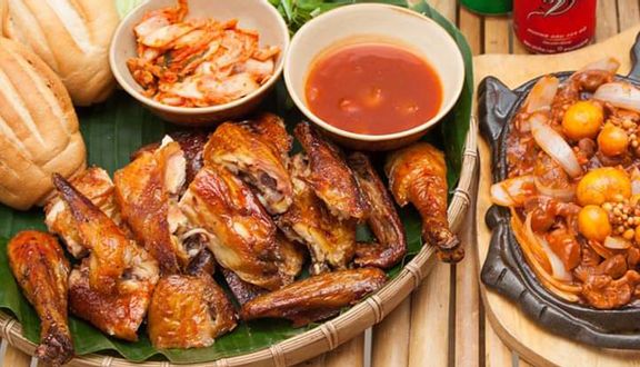Combo2: gà nướng chanh dây (nguyên con) + 1 xôi nếp dẻo