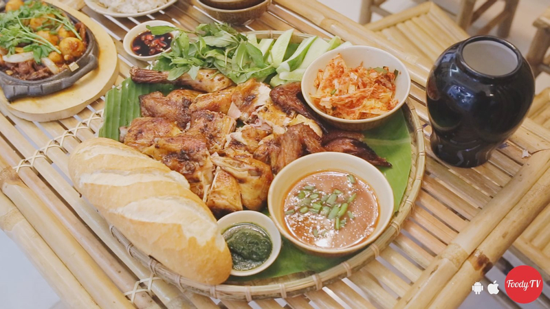Combo: Gà Nướng Sả Ớt Cay ( nguyên con) + 2 xôi + 4 bánh mì