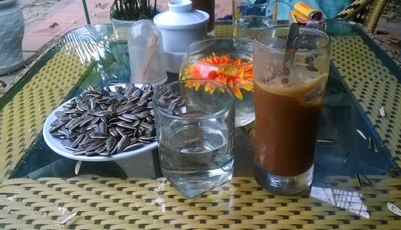 Xuân Kiều Coffee