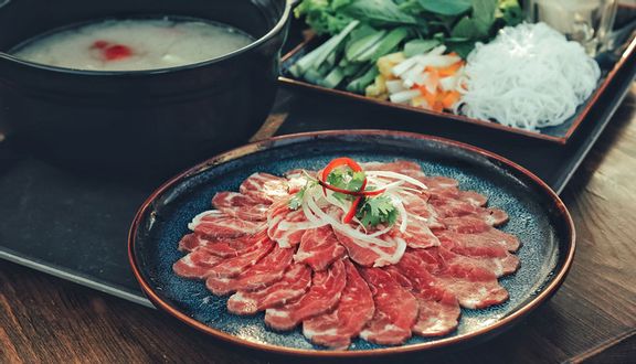 Gỏi cá hồi củ hủ dừa kim chi