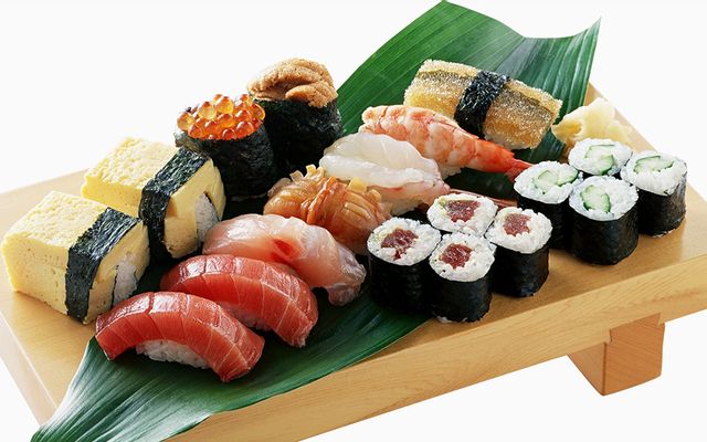 Kani maki. Cơm cuộn thanh cua