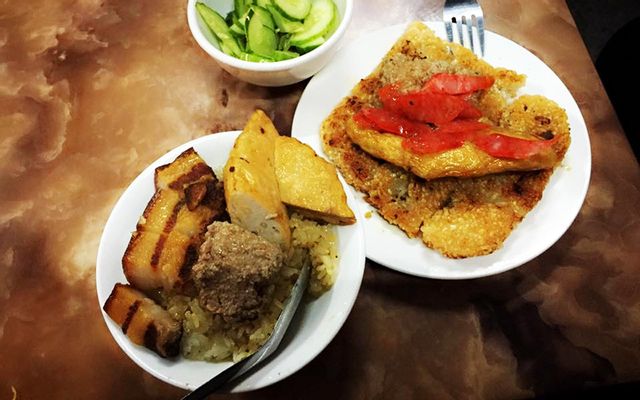 Xôi rán gà lạp xường