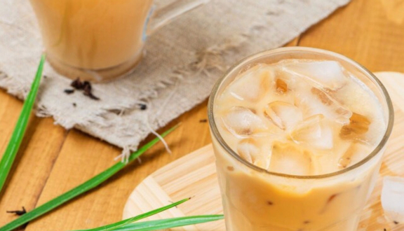 Trà sữa gạo lứt macchiato