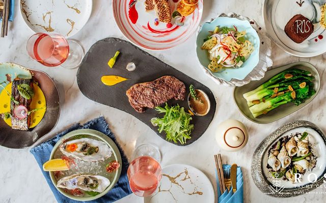 ROS Yacht Club - Dining & Riverlounge