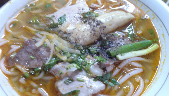 Quỳnh Trân - Bún Bò Huế