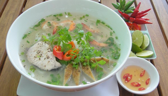 Quơ - Quán Bánh Canh