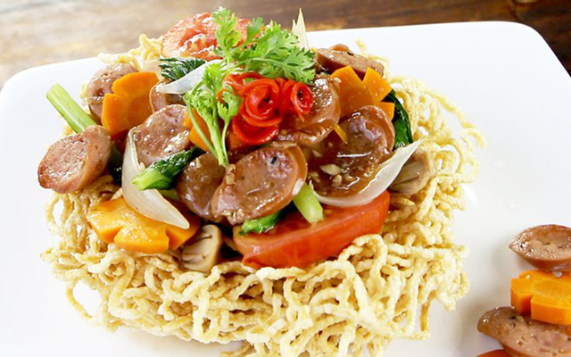 Cơm chiên bát bửu