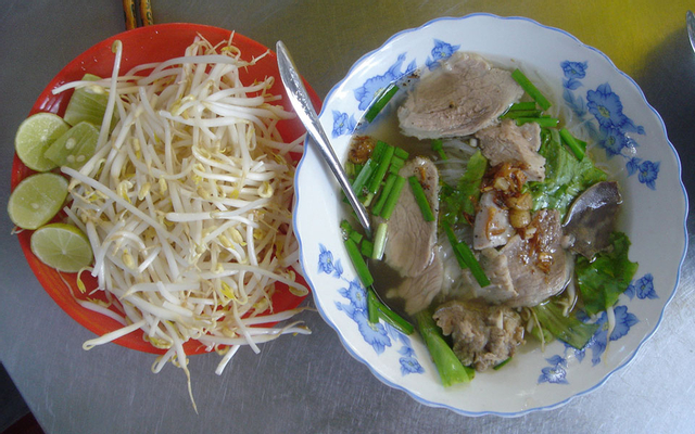 Quán Ty - Hủ Tiếu