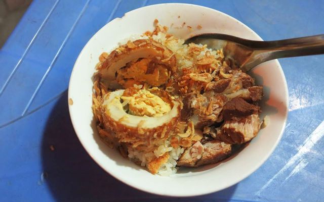 Xôi Trứng Thịt Pate