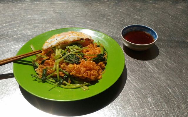 Hủ tiếu xào mực
