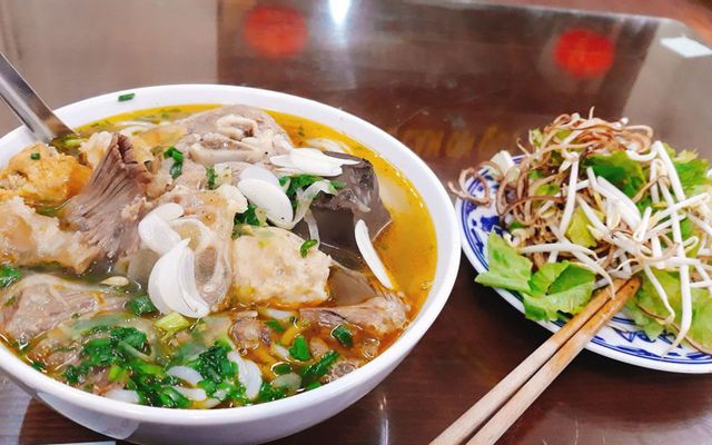 Quán Sáu - Mì Quảng & Bún Bò - Đường S11