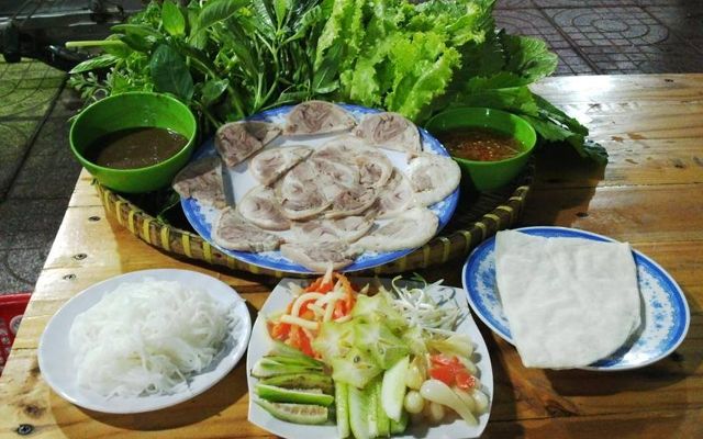 Bò bít tết + khoai tây
