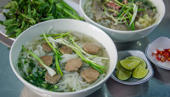 Quán Phở Ngà