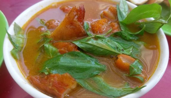 Quán Phá Lấu Bình Dân - Nguyễn Công Hoan