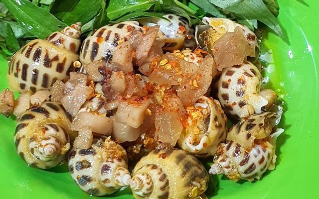 Quán Ốc Chị Gấu