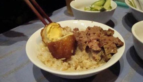 Xôi & Bánh Mì - Phố Vọng
