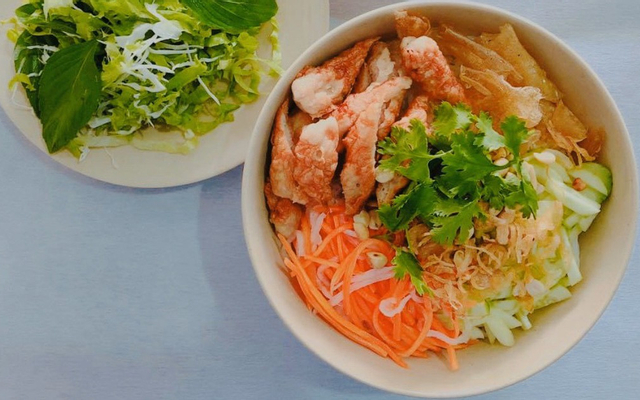 Quán Của Nẫu - Mẹt Chả Ram & Bún Nem Nướng