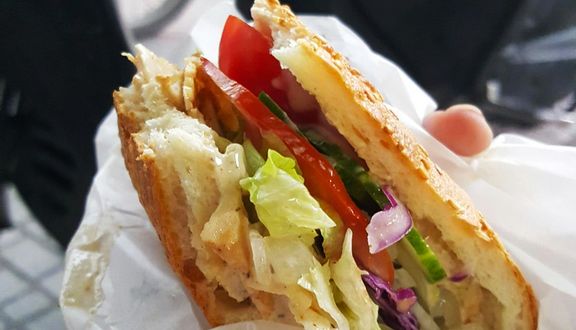 Kebab gà sốt tỏi