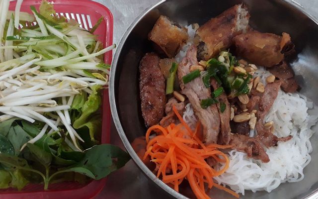 Quán Cô Duyên - Cơm Tấm & Bún Thịt Nướng