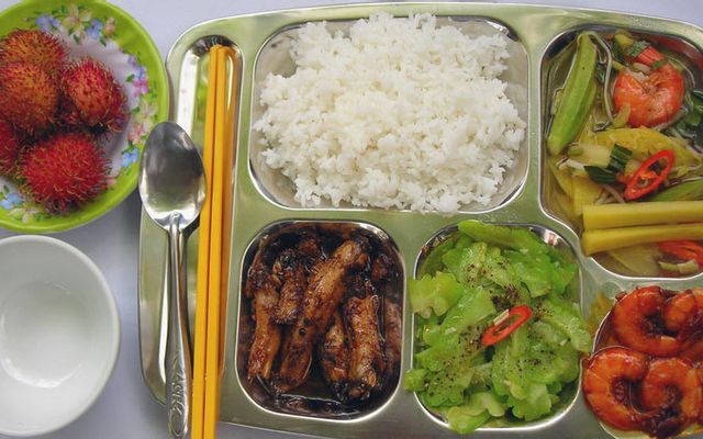 Quán Cô 5 - Điểm Tâm Sáng & Cơm Trưa Văn Phòng