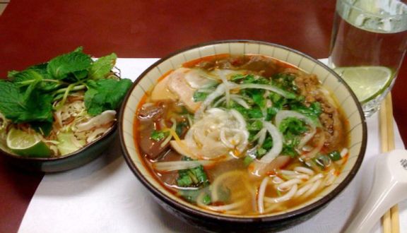 Quán Cây Khế - Bún Bò & Hủ Tiếu