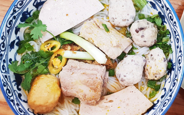 Quán Bún Gánh - Nguyễn Thái Bình