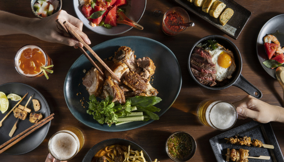 Larb moo yang