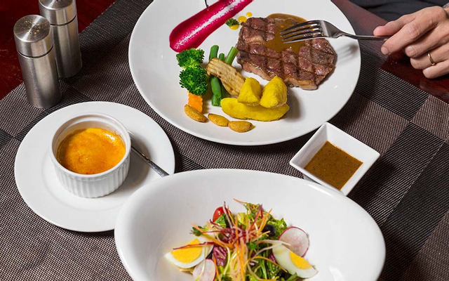 Wine & Steak House