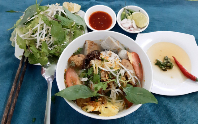 Bún Chả Cá + Sứa