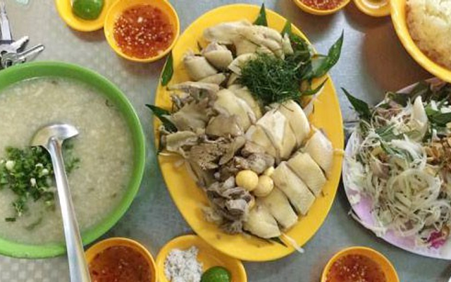 Quán 579 - Cơm Gà Tường Vy