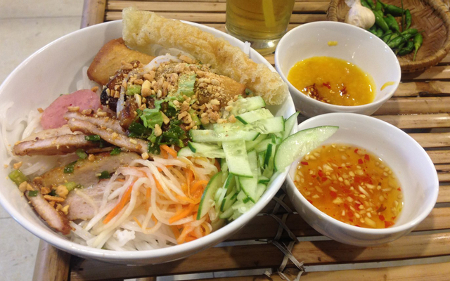 Phượng Hoàng - Cơm Tấm & Bún Thịt Nướng
