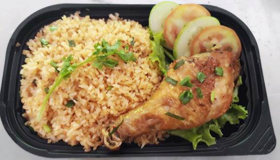 Phú Quý - Cơm Gà Da Giòn - Đường Số 38