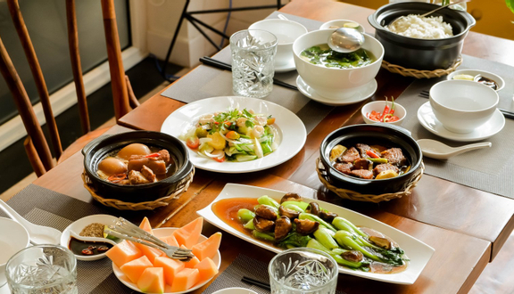 Cơm thịt kho tiêu