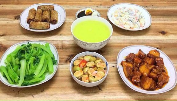 Vũ Thu Hằng - Cơm Ngon Hanoi - Shop Online - Hoàng Công Chất