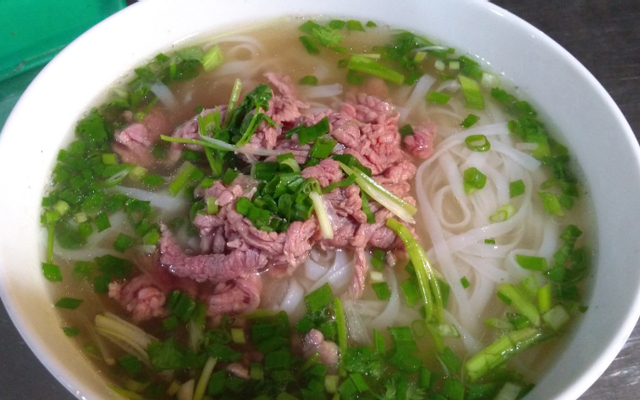 Phở Số 1 Bắc Hải Hà Nội - Quốc Hương