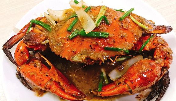 Mực nhồi tôm thịt lăn bột sốt trứng muối