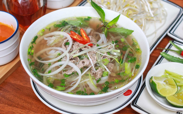 Phở gà