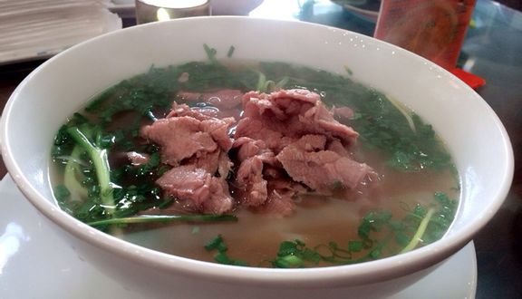 Phở Lý Quốc Sư - Bùi Thị Xuân