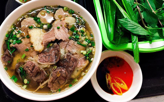 Phở Lê - Đoàn Văn Bơ