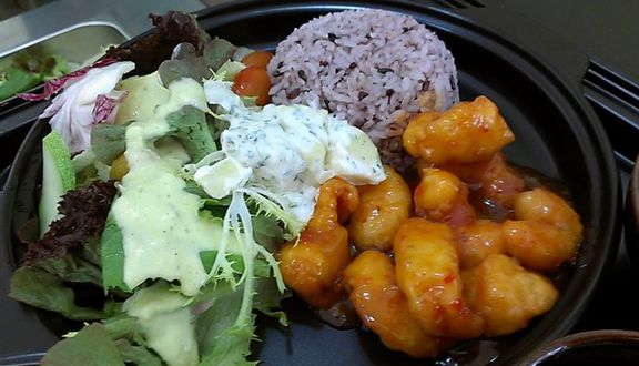 8.	Cơm thịt heo chiên xù sốt Udon