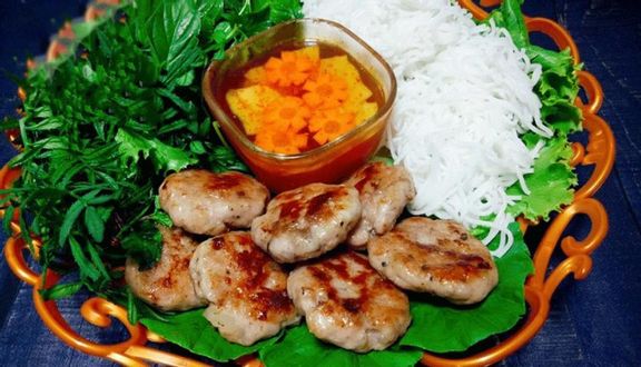 Cơm tấm sườn chả