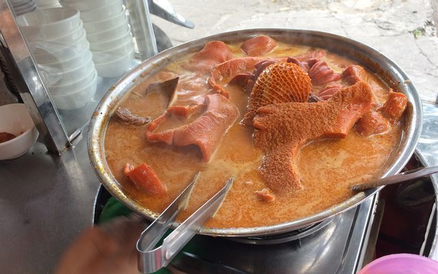 Phá Lấu Bò Lữ Gia